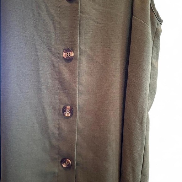 Olive Green Button-Down Women's Top - Picture 3 of 4